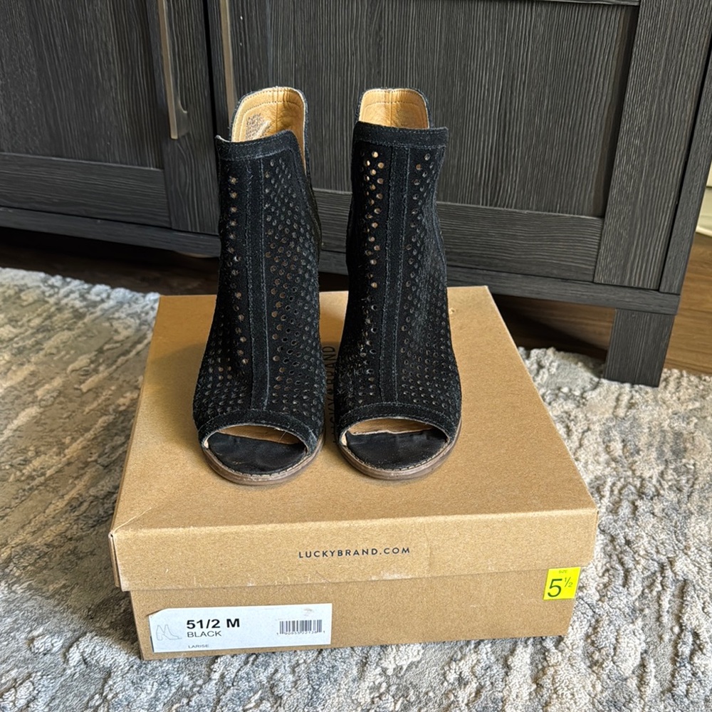 Lucky Brand Black Ankle Boots with Textured Peep Toe